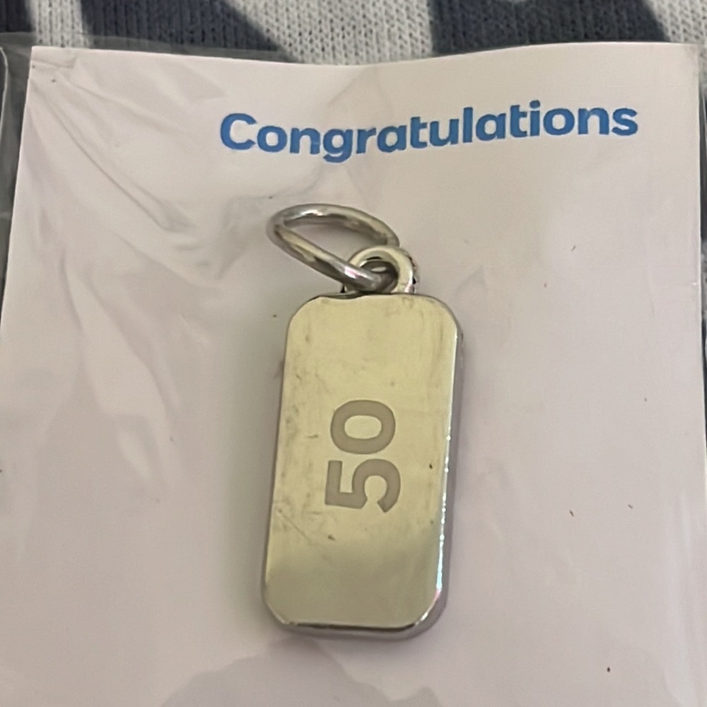 NEW weight watchers pendant charm 50lbs award - Picture 2 of 3
